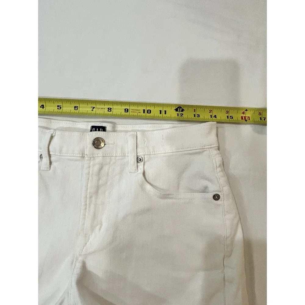 GAP Mid Rise White Denim Raw Hem Classic Boho Festival Summer Short Women 2R/26